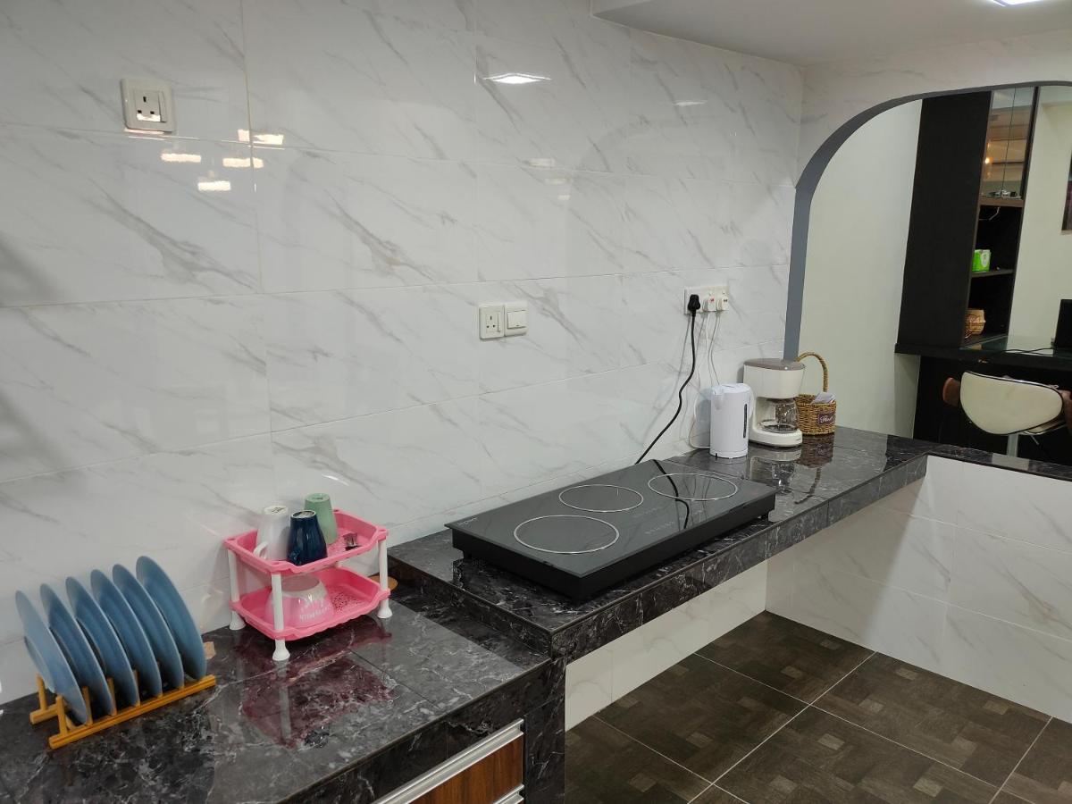 Three-Bedroom House At Tyara Homestay Sunway Petaling Jaya Zewnętrze zdjęcie